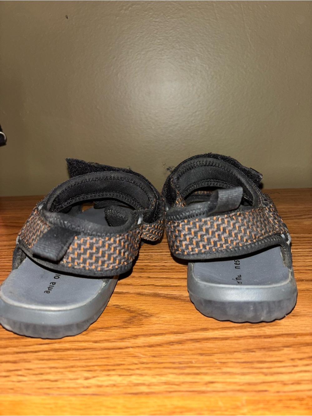 Woman’s sandals - Picture 4 of 4